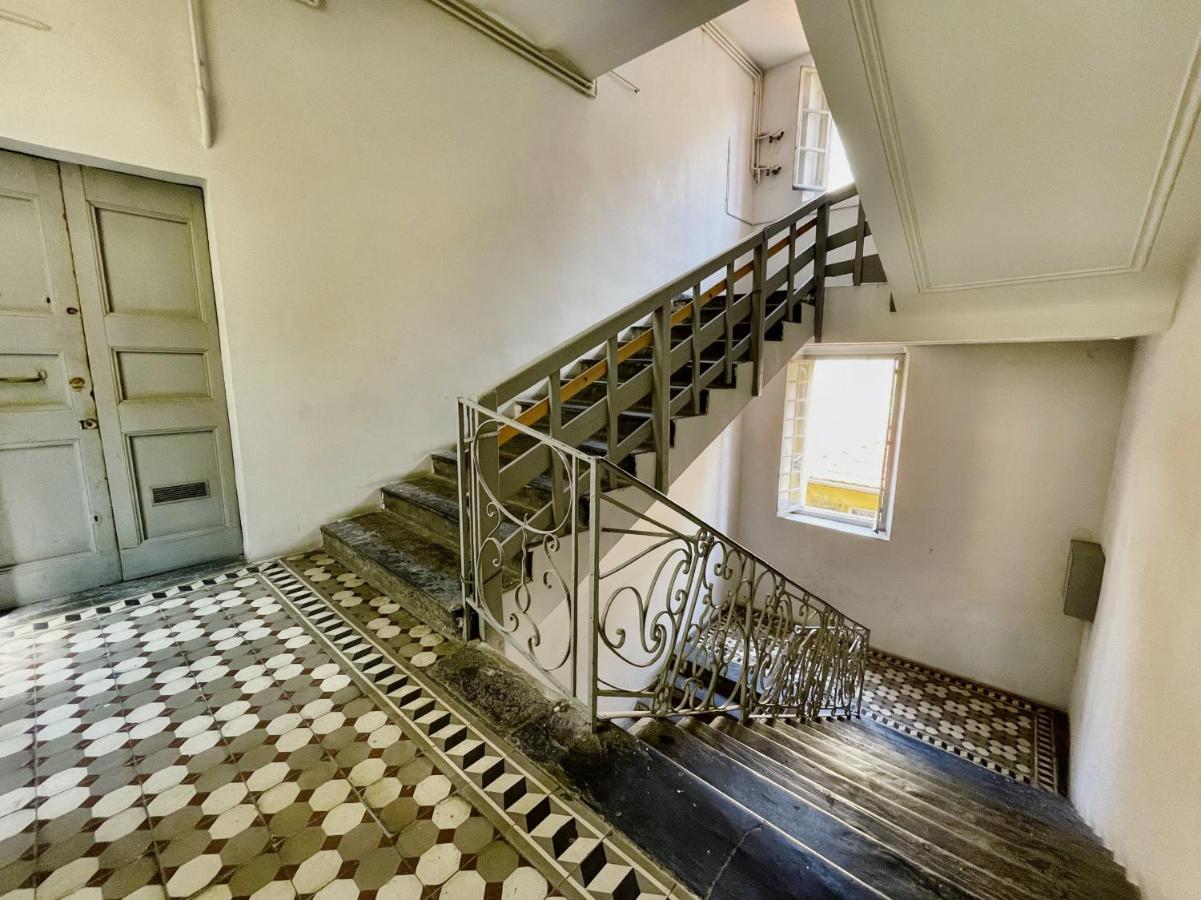 Vieux-nice Charmant *